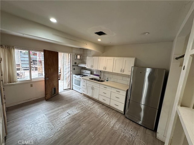 1137 Cabrillo Ave, Venice, CA 90291 - photo 8