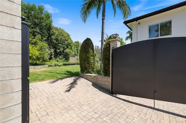 10372 Crawford Canyon Rd, North Tustin, CA 92705 - view of patio