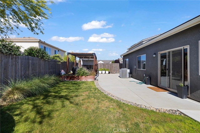 748 Expedition Way W, Madera, CA 93636 - view of yard featuring central AC unit and a patio area