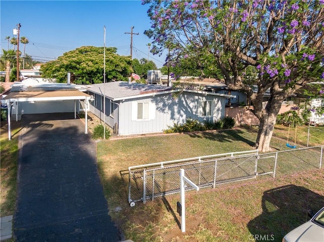 5914 N Rockvale Ave, Azusa, CA 91702 - ranch-style home featuring driveway and a carport