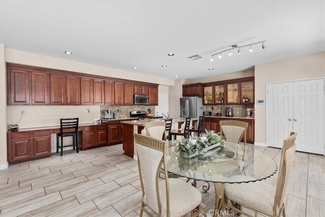 27109 Woodglen Ln, Moreno Valley, CA 92555 - photo 10
