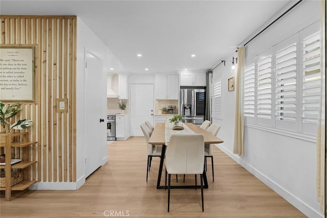 16782 Heritage Ln, Huntington Beach, CA 92647 - dining area with light wood finished floors, recessed lighting, and baseboards