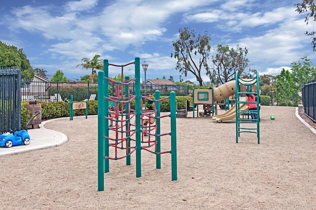 1064 Glen Arbor Dr, Encinitas, CA 92024 - view of community play area
