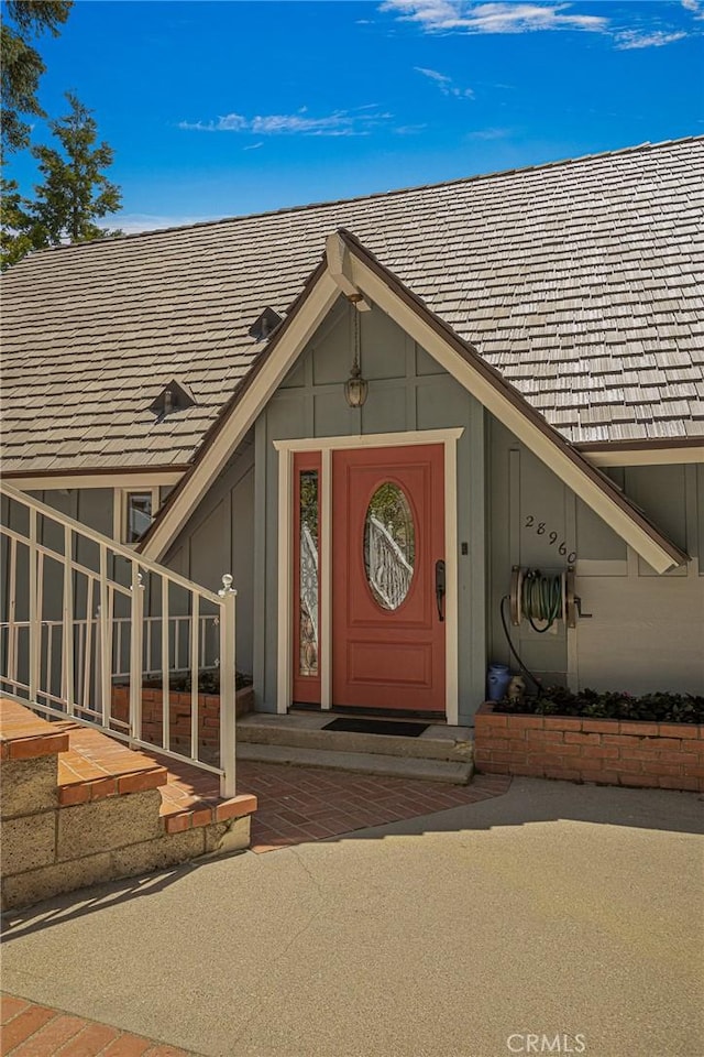 28960 Palisades Dr, Lake Arrowhead, CA 92352 - view of exterior entry