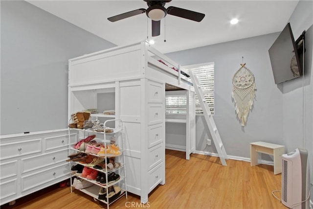 338 W Glencoe St, Compton, CA 90220 - bedroom featuring light wood-style flooring, a ceiling fan, and recessed lighting