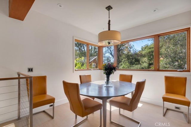 4315 Morro Dr, Woodland Hills, CA 91364 - dining room with baseboards