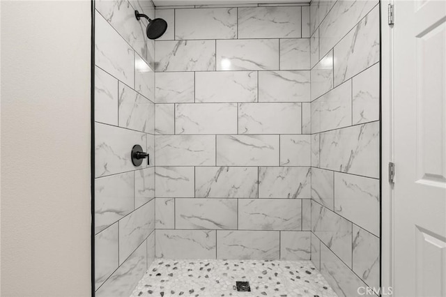 709 E 9th St, Pomona, CA 91766 - full bath with a tile shower