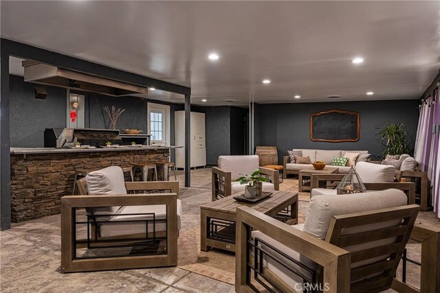 20402 Seven Seas Ln, Huntington Beach, CA 92646 - community lobby featuring recessed lighting