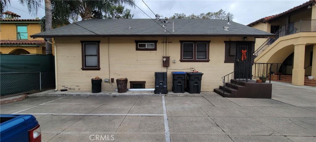 919 N Lacy St, Santa Ana, CA 92701 - back of house with a patio