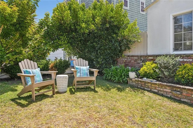 1120 9th St, Hermosa Beach, CA 90254 - view of grassy yard