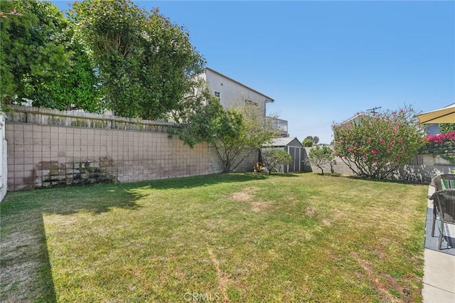 1120 9th St, Hermosa Beach, CA 90254 - view of yard