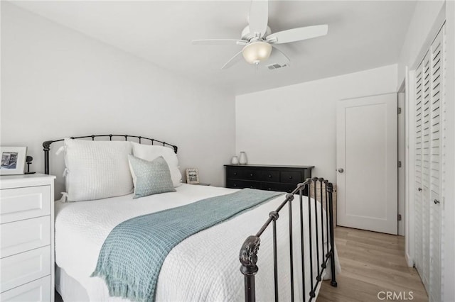 1120 9th St, Hermosa Beach, CA 90254 - bedroom featuring light wood-type flooring and a ceiling fan