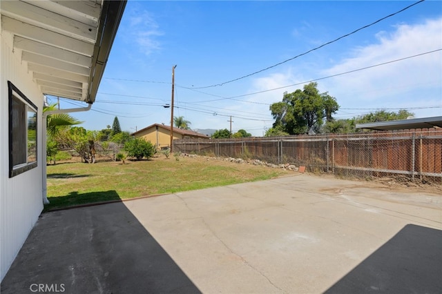 764 N Meridian Ave, Rialto, CA 92376 - view of patio / terrace