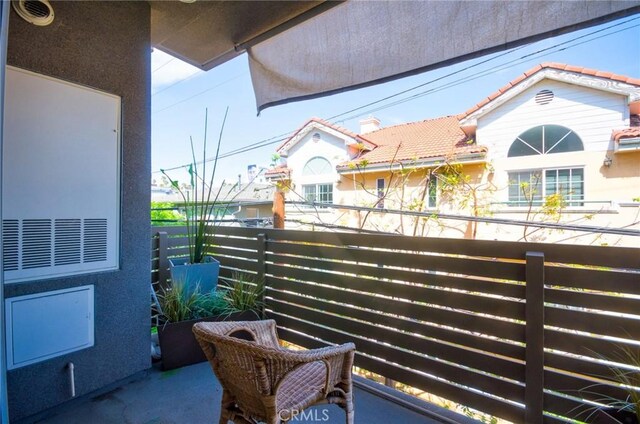 820 S Wilton Pl Unit 304, Los Angeles, CA 90005 - view of balcony