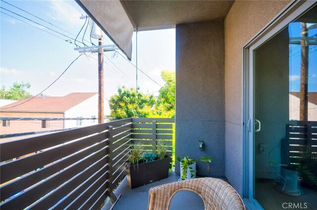 820 S Wilton Pl Unit 304, Los Angeles, CA 90005 - view of balcony