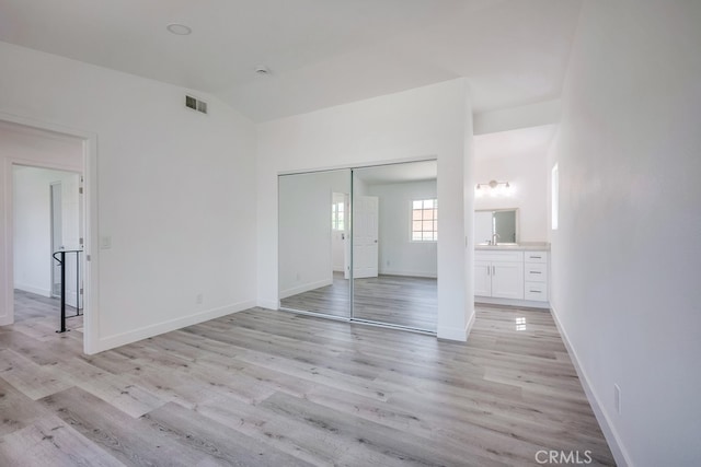 1264 W Etiwanda Ave, Rialto, CA 92376 - unfurnished room with light wood finished floors and baseboards