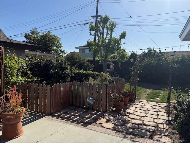 15911 Dundalk Ln, Huntington Beach, CA 92647 - view of patio / terrace