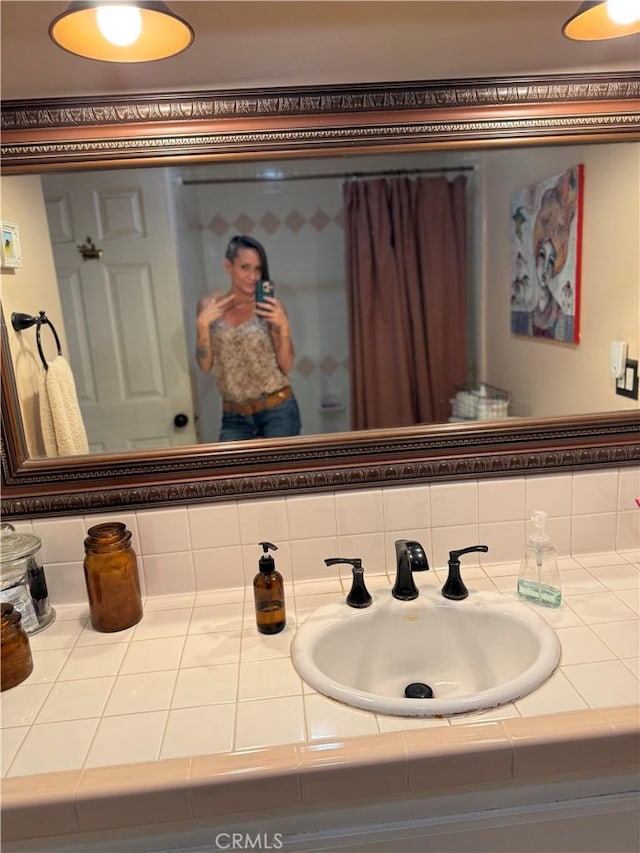 15911 Dundalk Ln, Huntington Beach, CA 92647 - bathroom with vanity