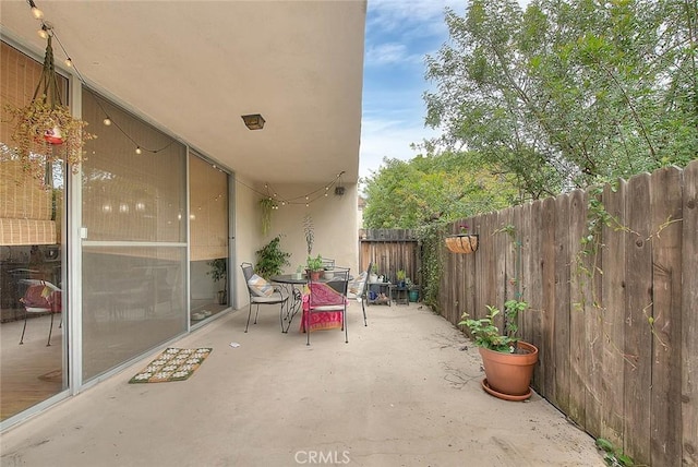 330 W California Blvd Unit 111, Pasadena, CA 91105 - view of patio with outdoor dining area