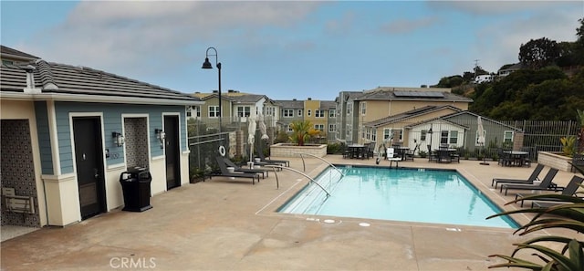 1104 Hibiscus Way, Oceanside, CA 92054 - community pool with a patio area and a residential view