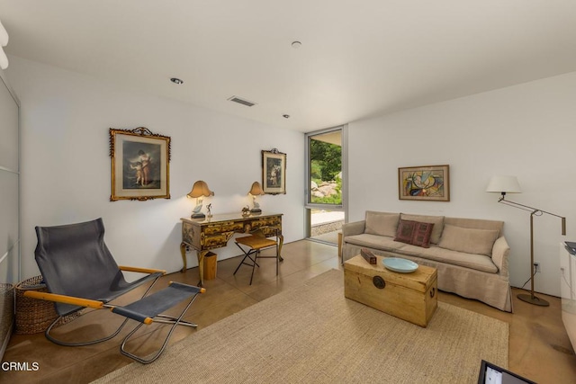 12179 Koenigstein Rd, Santa Paula, CA 93060 - living area featuring expansive windows