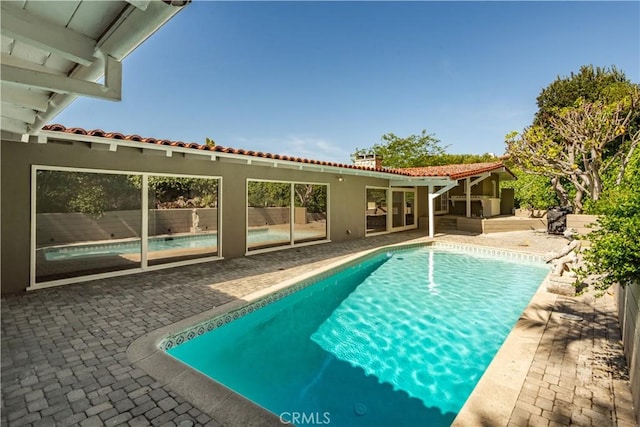 360 Via Almar, Palos Verdes Estates, CA 90274 - swimming pool with a patio