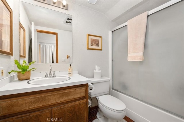 31531 Via Conejo Unit 153, Coto De Caza, CA 92679 - bathroom with vanity, shower / bath combination with glass door, toilet, and lofted ceiling