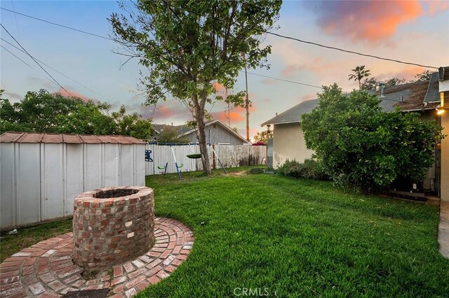 8506 Conway Dr, Riverside, CA 92504 - view of yard at dusk