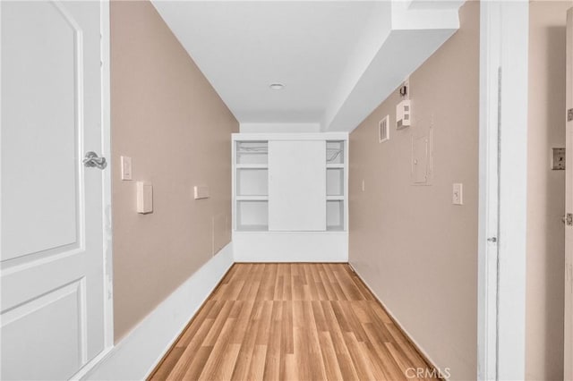 6325 Ridgepath Ct, Rancho Palos Verdes, CA 90275 - hall featuring light wood-type flooring
