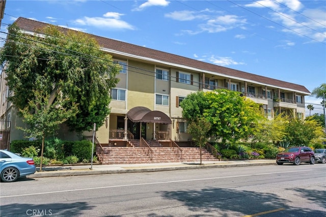 10707 Camarillo St Unit 314, North Hollywood, CA 91602 - view of property with stairs
