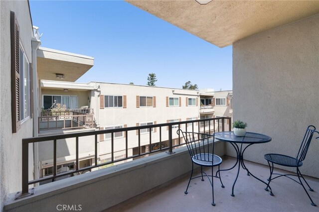 10707 Camarillo St Unit 314, North Hollywood, CA 91602 - view of balcony