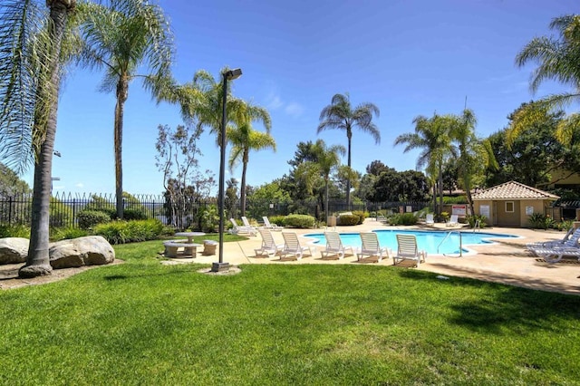 1688 Crystal Ridge Ct, Vista, CA 92081 - community pool with a patio area