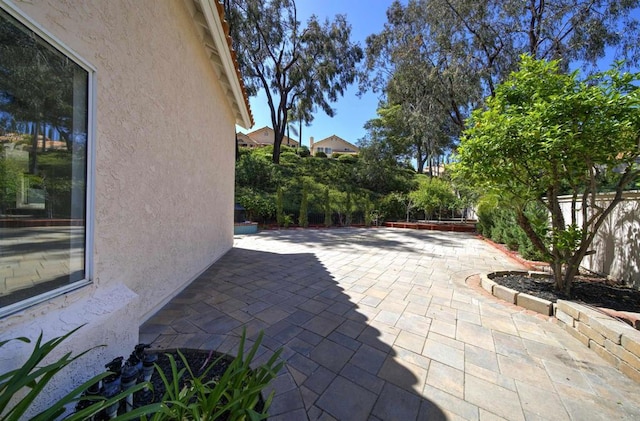 1688 Crystal Ridge Ct, Vista, CA 92081 - view of patio / terrace