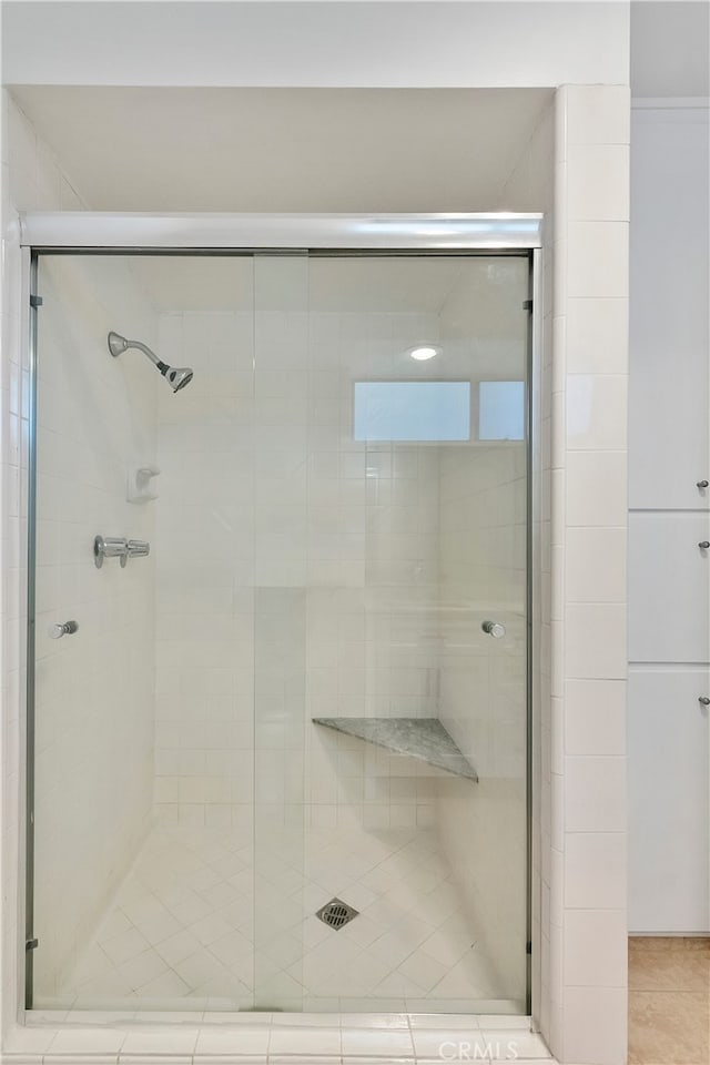 4312 Babcock Ave Unit 6, Studio City, CA 91604 - bathroom with a shower stall