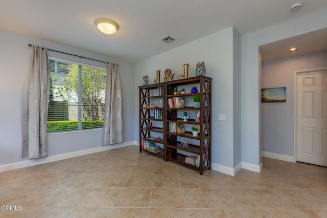 904 Calle Higuera, Camarillo, CA 93010 - unfurnished room featuring a smoke detector, light tile patterned floors, and baseboards