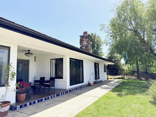 1650 Winterwarm Dr, Fallbrook, CA 92028 - view of yard with a patio area
