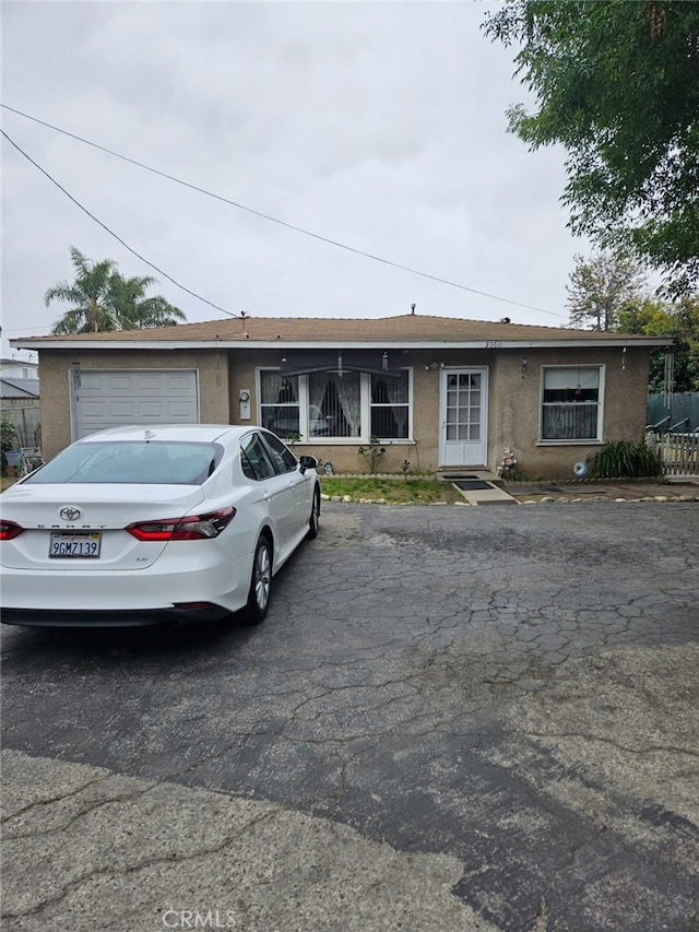 3960 W 171st St, Torrance, CA 90504 - single story home featuring stucco siding and driveway