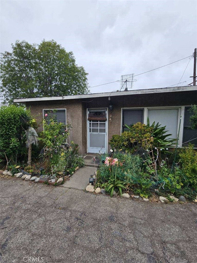 3960 W 171st St, Torrance, CA 90504 - single story home featuring stucco siding