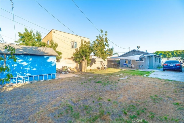 151 E 105th St, Los Angeles, CA 90003 - view of yard
