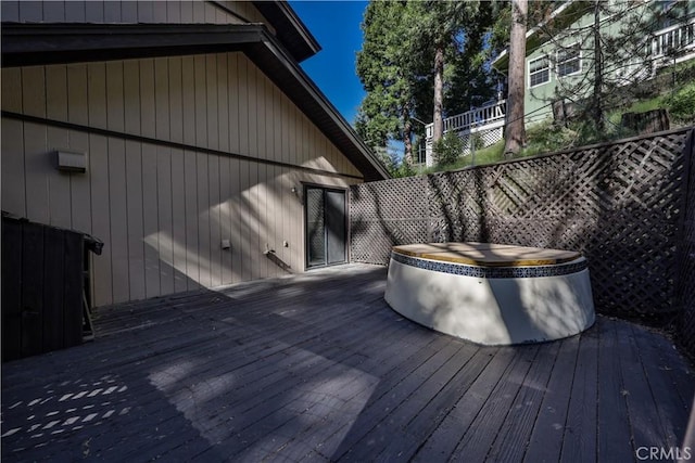 968 Lausanne Dr, Crestline, CA 92325 - view of wooden terrace