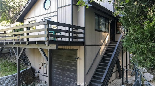 968 Lausanne Dr, Crestline, CA 92325 - view of side of property with stairway and a balcony