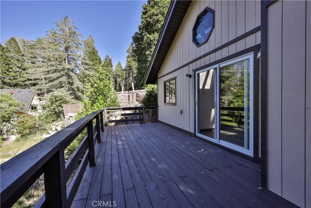 968 Lausanne Dr, Crestline, CA 92325 - view of deck