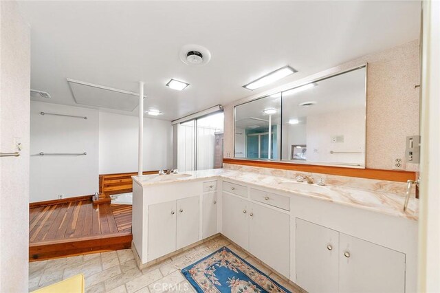 20827 E Mesarica Rd, Covina, CA 91724 - bathroom with double vanity
