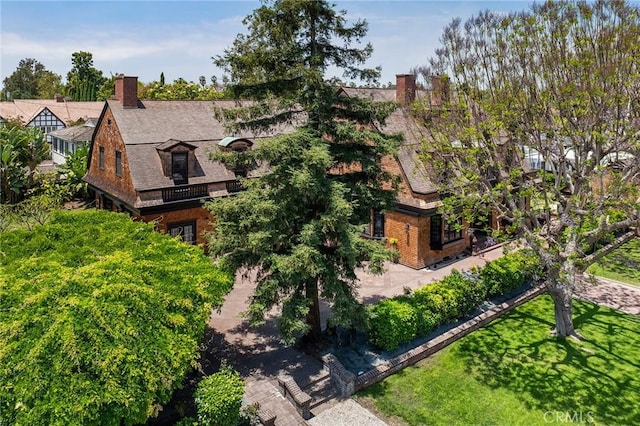 11 La Linda Dr, Long Beach, CA 90807 - view of front of house with a chimney