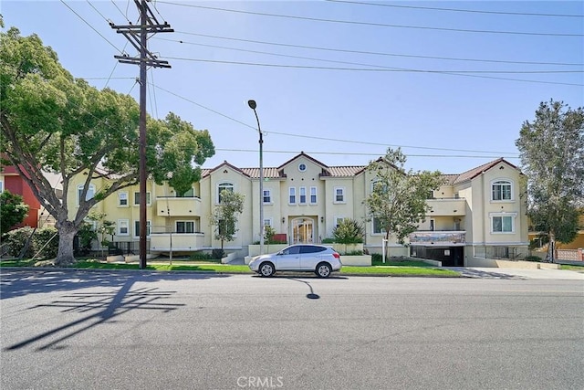 300 E Providencia Ave Unit 211, Burbank, CA 91502 - view of front of home featuring stucco siding and a residential view