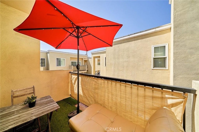 300 E Providencia Ave Unit 211, Burbank, CA 91502 - view of balcony