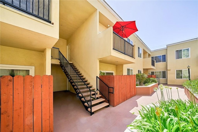 300 E Providencia Ave Unit 211, Burbank, CA 91502 - surrounding community with stairway