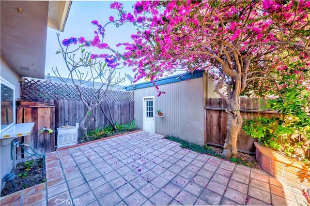 4394 Dina Ct, Cypress, CA 90630 - view of patio