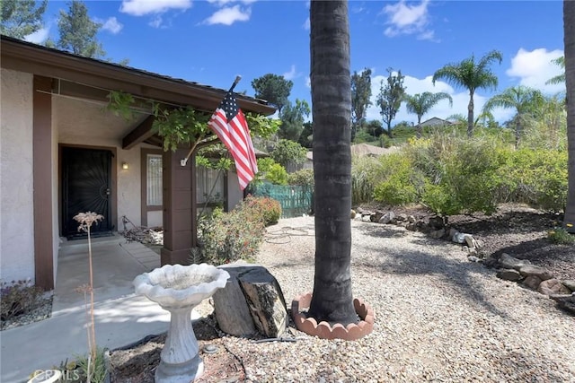 30124 Casa Chata Pl, Temecula, CA 92592 - view of yard featuring a patio area