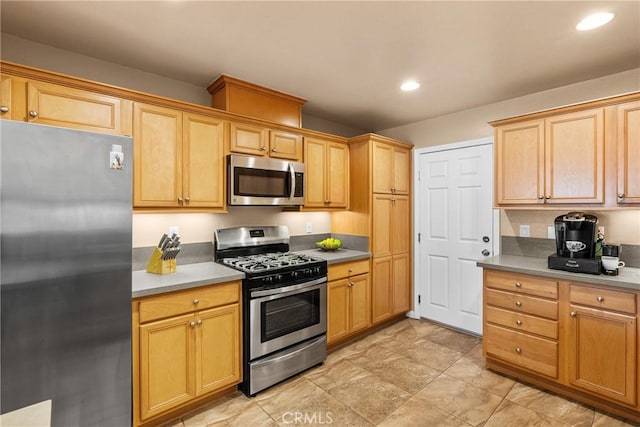 15721 Cobalt St Unit 118, Sylmar, CA 91342 - kitchen featuring stainless steel appliances, recessed lighting, and light countertops